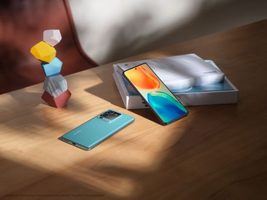 vivo V25 Pro Surfing Blue (2)