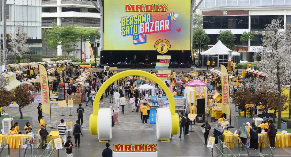 MR D.I.Y SAMBUT HARI MERDEKA DENGAN MENGANJURKAN BAZAR&nbsp;MERDEKA