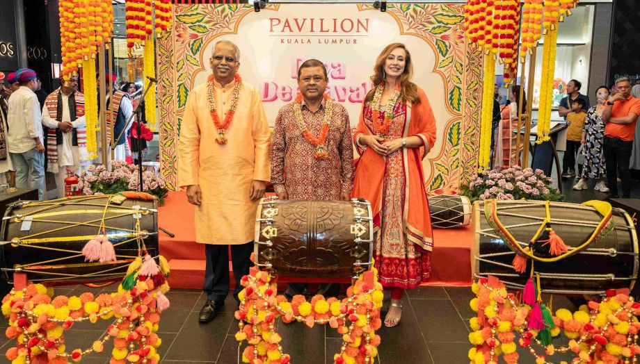 SELAMI KEINDAHAN TRADISI & WARNA WARNI DEEPAVALI DI PUSAT BELI-BELAH PAVILION REITS