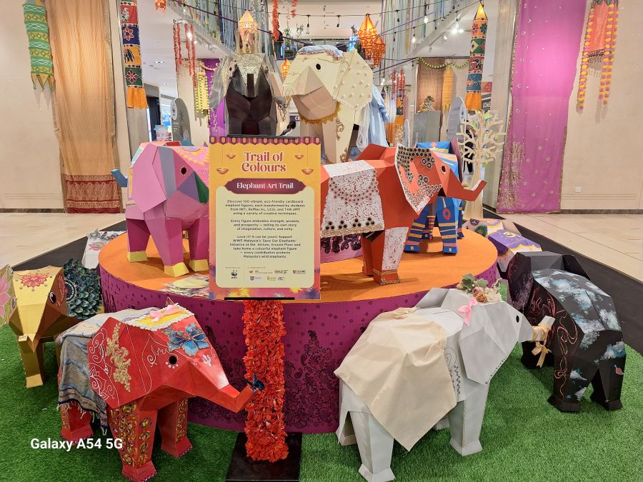 ‘TRAIL OF COLOURS’ & ‘ELEPHANT ART TRAIL’ LIGHTS UP DEEPAVALI AT FAHRENHEIT88